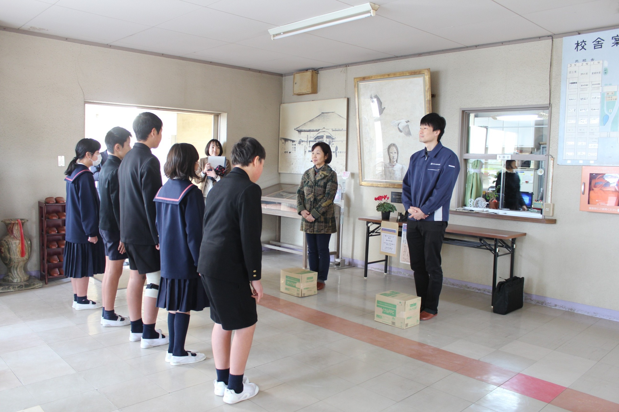 光井小学校よりエコキャップ引受け（19. 02.13）